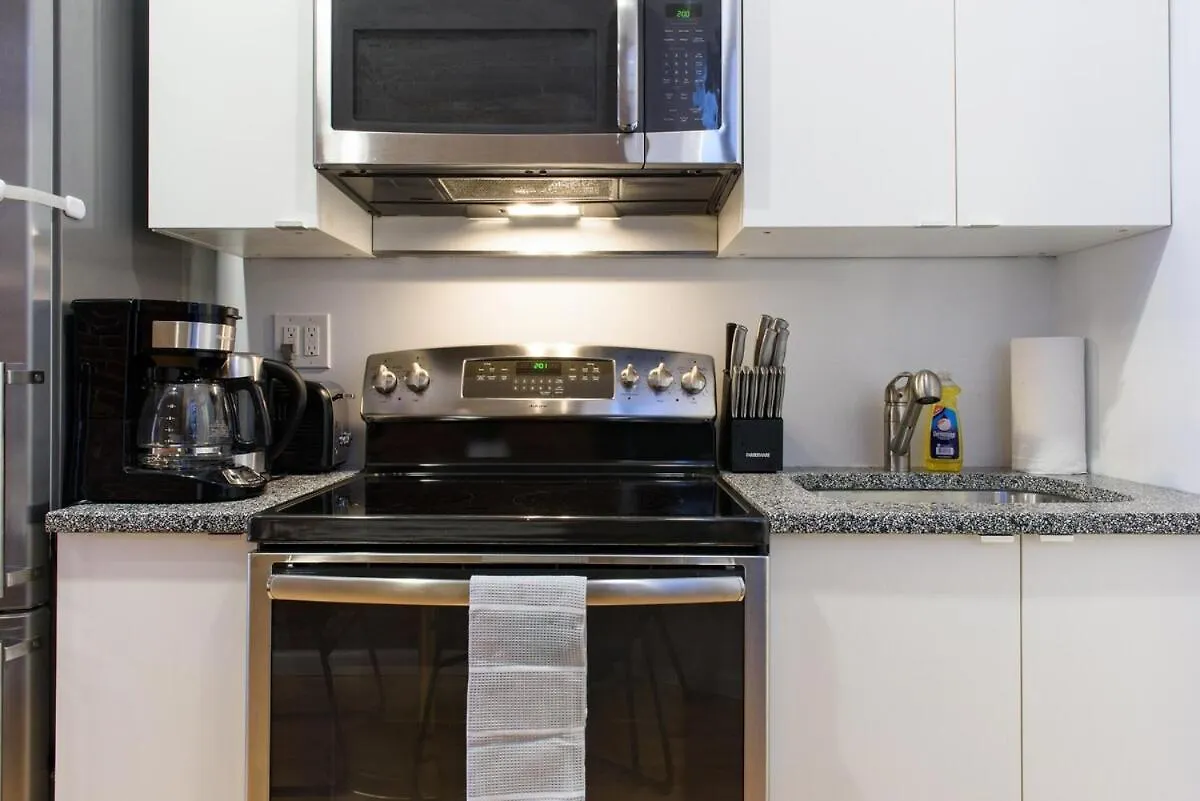 Апартаменты 83-3Fw Ues Central Park Newly Furnished Xl Studio Нью-Йорк
