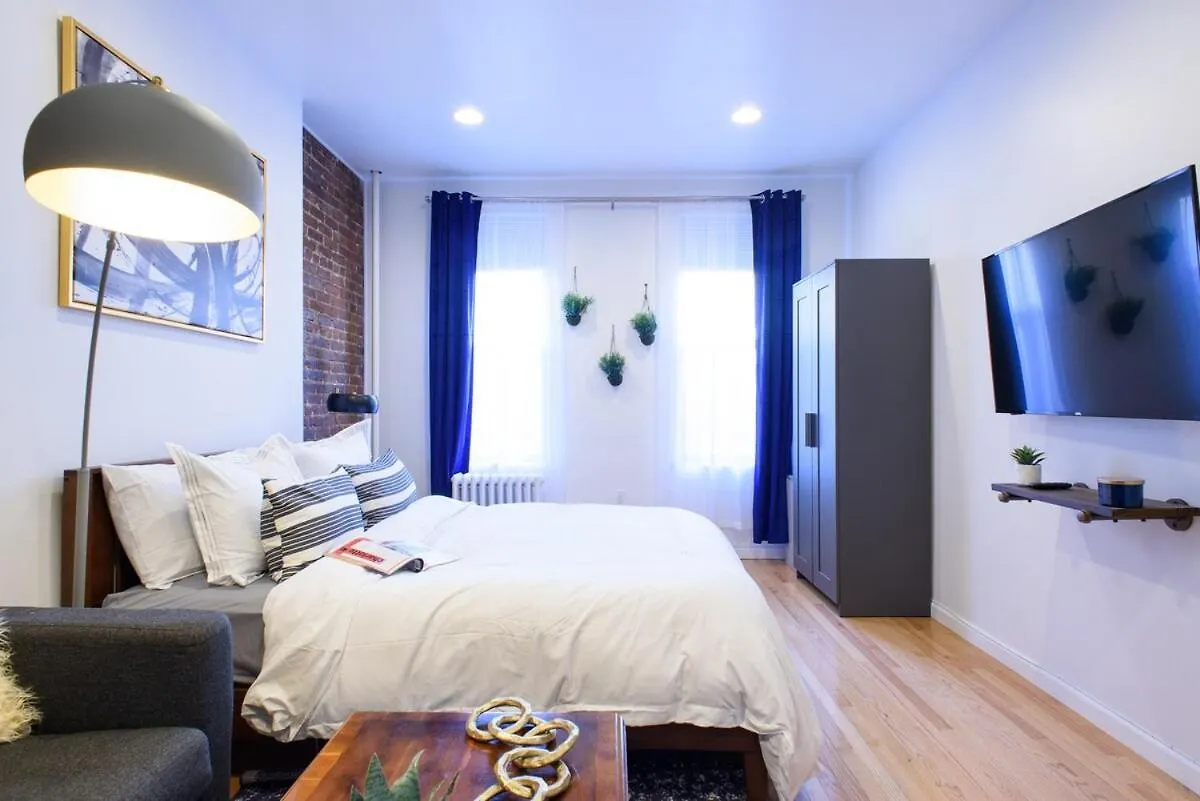 83-3Fw Ues Central Park Newly Furnished Xl Studio ニューヨーク 米国