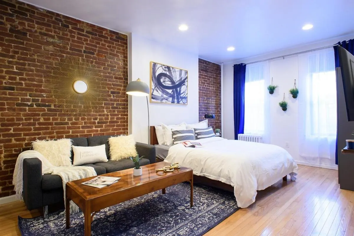 83-3Fw Ues Central Park Newly Furnished Xl Studio ニューヨーク