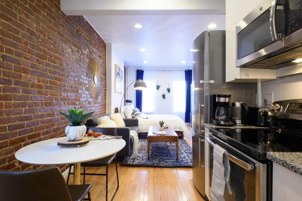 アパート 83-3Fw Ues Central Park Newly Furnished Xl Studio ニューヨーク